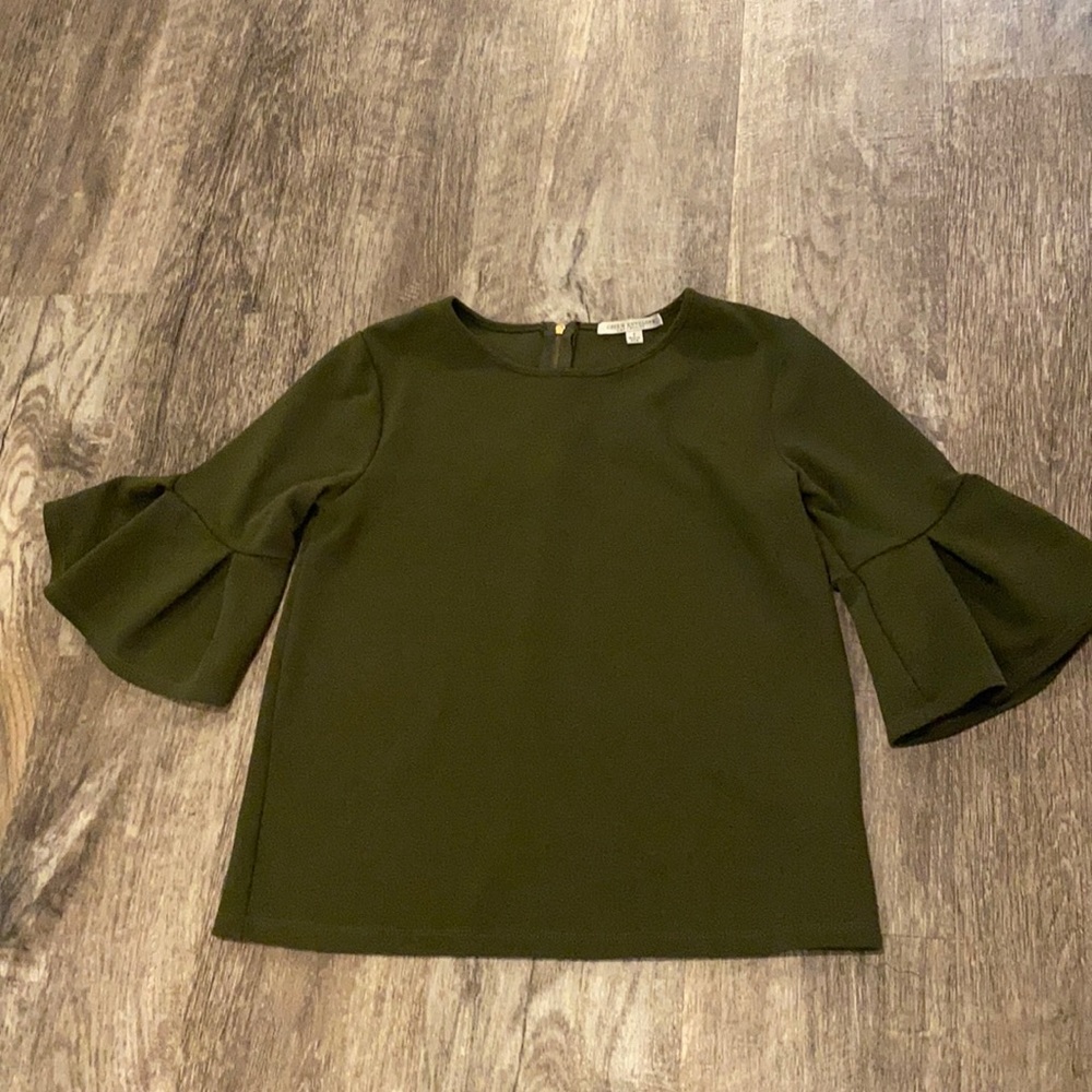 Flare sleeve blouse